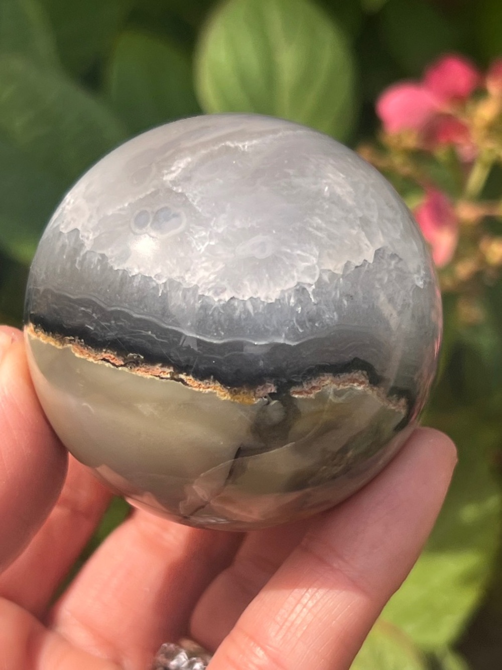 Volcanic (26) agate sphere | Crystal ~ UV reactive